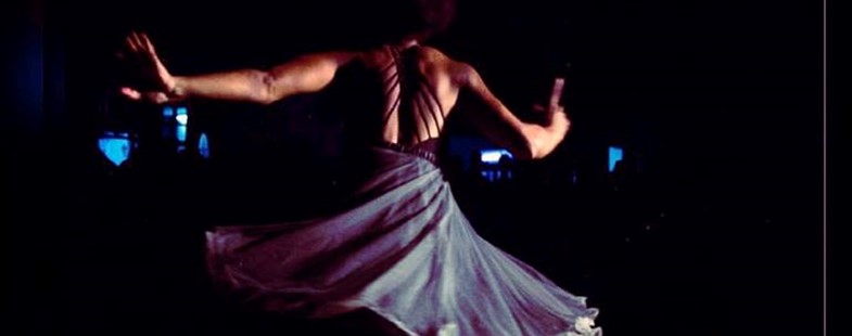 Danse avec Julie Larisoa