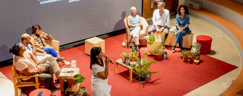 Lakour - Démocraties et autocraties